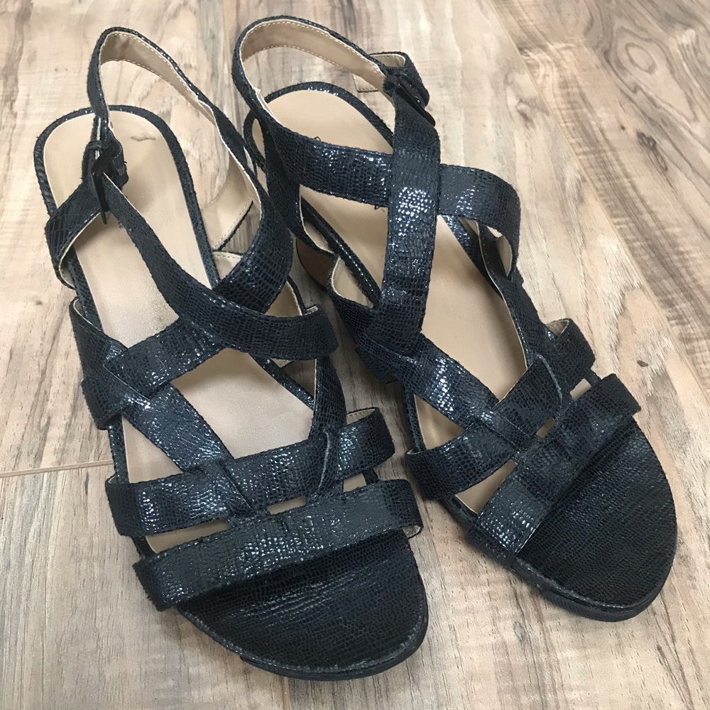 Kenneth Cole Reaction Cedar Pine Wedge Sandals